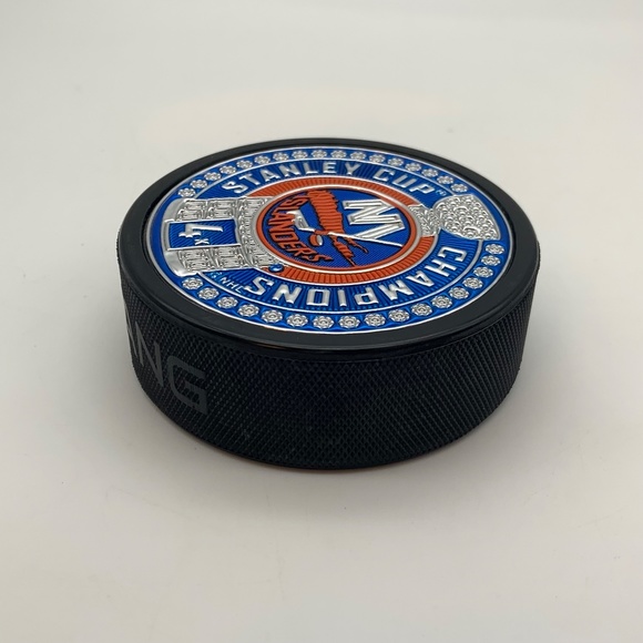New York Islanders Stanley Cup Champions Embossed Collectible Puck - Picture 6 of 15